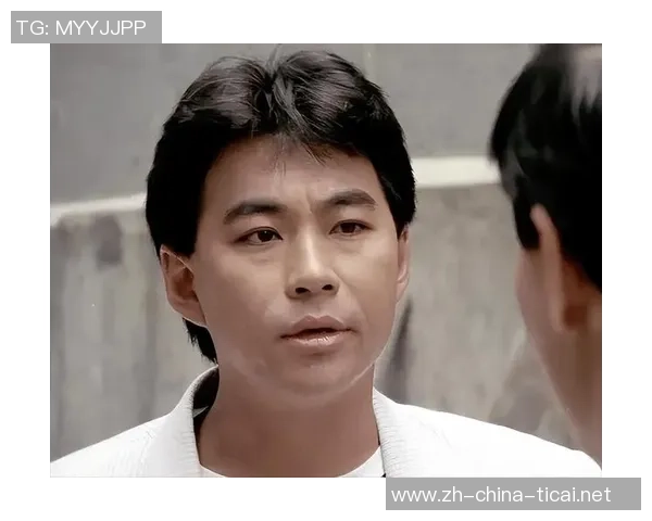 香港足球明星戴志伟的妻子是谁她的故事与生活揭秘